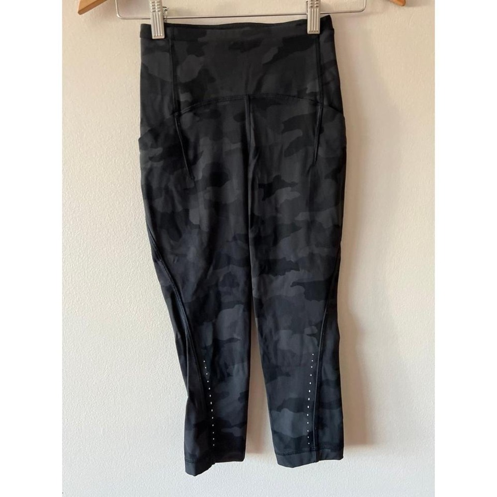 Lululemon Swift Speed HR Crop 21" Camo Size 0